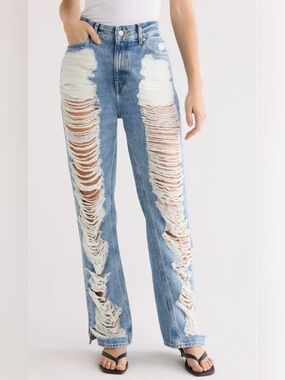 The Khloé High Waist Ripped Denim Straight Leg Jeans
Good American